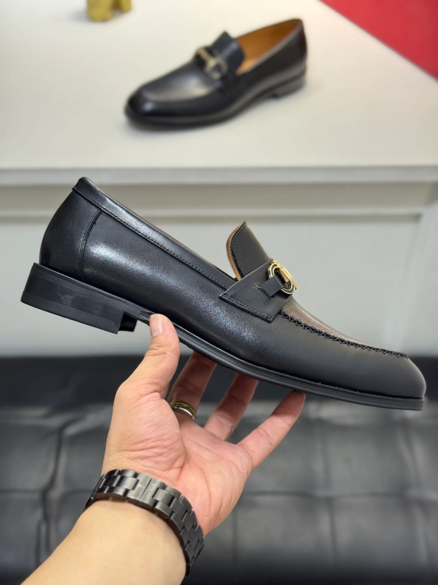Men's shoes 💰460 Ferragamo [Ferragamo] top imported suit men's shoes 💯Original copy of the official website, product materials: selected imported embossed calfskin + luxury hardware buckle accessories ~ imported water-dyed cow 🐂 leather lining. Strong three-dimensional visual effect, original combination outsole, multiple colors available😘Size: 39-44 (38.45.46.47 customized YS)